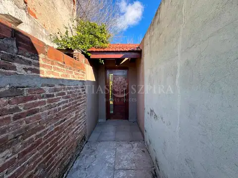 Depto Tipo Casa en Alquiler en Castelar, $ 1.500.000