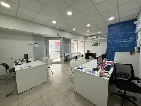 LOCAL CON SÓTANO EN VENTA EN MORÓN CENTRO