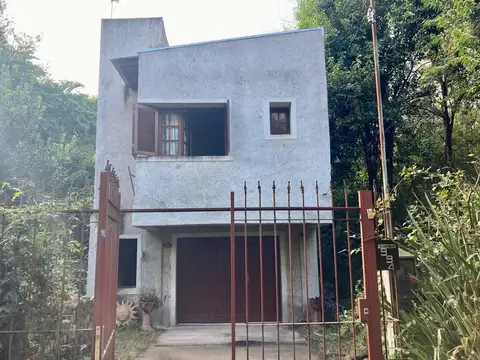 VENTA CASA A REMODELAR EN RIO CEBALLOS 