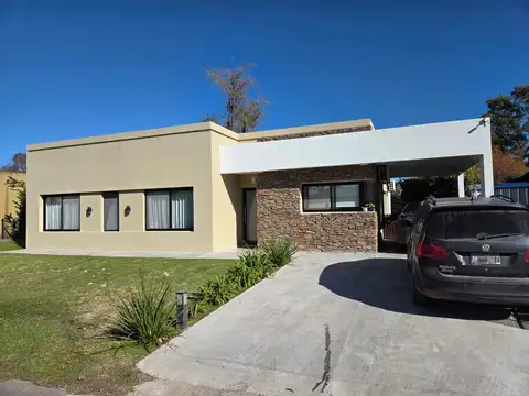 Casa en Venta en Barrio Privado