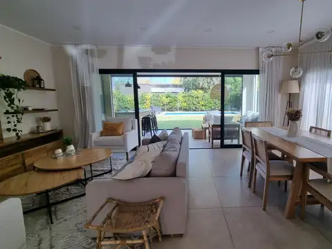 Casa en Venta en La Cuesta, USD 220.000