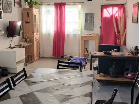 Casa en venta c/ cochera en Las Toninas