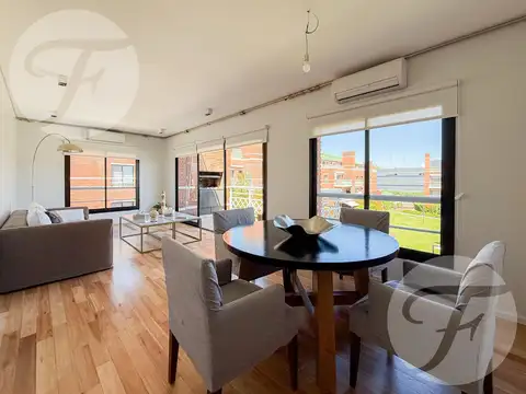 Exclusivo Dúplex en Solar de San Isidro – 5 Ambientes, Jacuzzi, Parrilla y 2 Cocheras