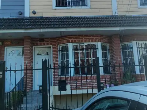 Casa en Alquiler en Villa Luzuriaga, Partido de La Matanza