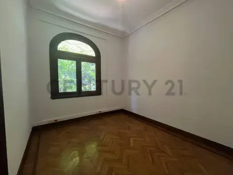 Oficina en Alquiler 101 años