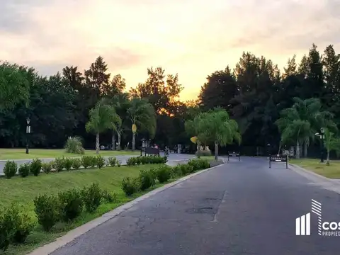 Terreno en Venta 40  mts Fondo