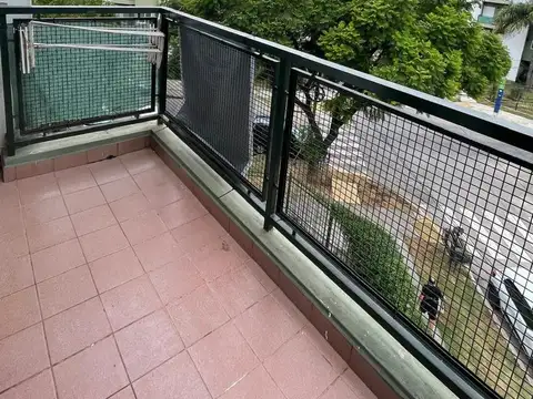 Departamento en Alquiler en Carapachay, $ 570.000