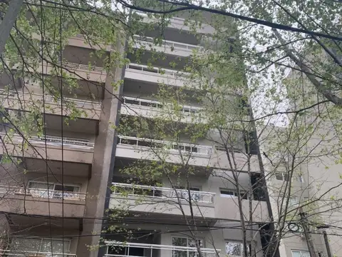 DPTO 3 AMB. 8º AL FRENTE C/BCON ATERRAZADO Y 9º PISO AL CFTE  A ESTRENAR