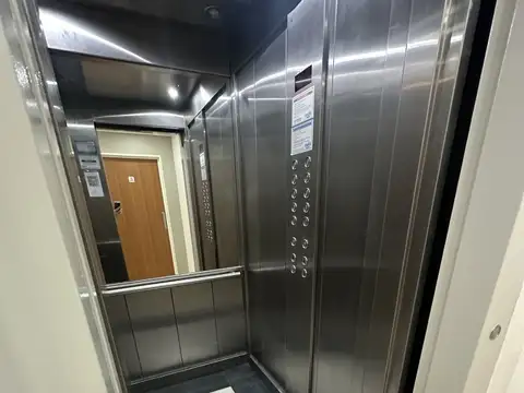 Jose A Miralla 1000, Piso 8,9