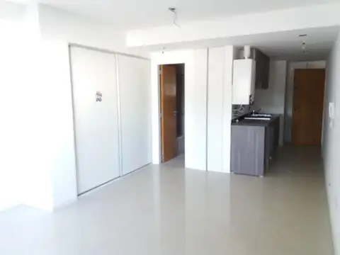 Monoambiente Contra Frente en Pichincha