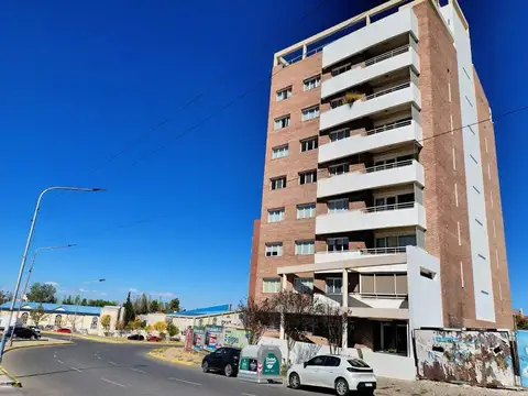 Leloir 900