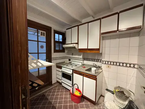 Local en Venta 98 años