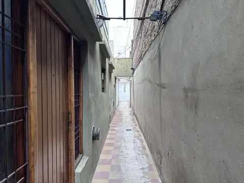 Venta PH 3 ambientes a refaccionar con terraza Lanús Oeste - Oportunidad