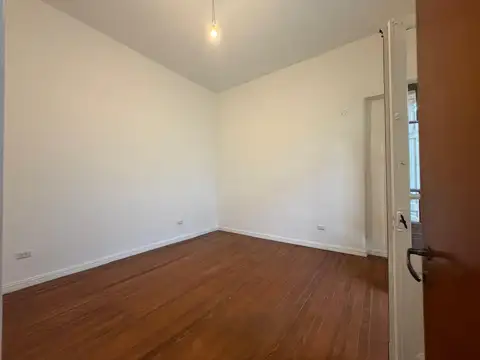 Depto Tipo Casa en Venta 56 años