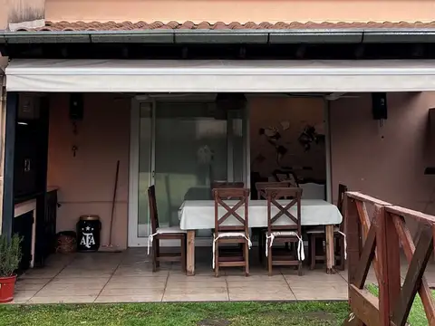 La Quadra ,Pilar 100