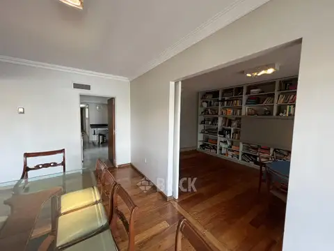 Departamento en Venta con 2 cocheras