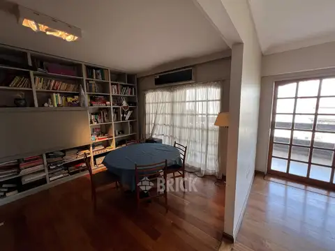 Departamento 5 ambientes con 4 baños