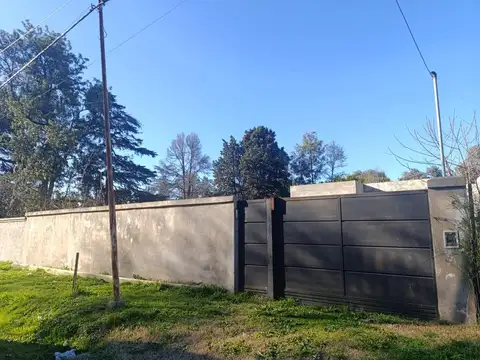 VENTA CONSTRUCCION A TERMINAR C/ LOTE DE 417M2- TORTUGUITAS