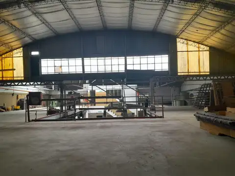 Deposito Venta 800 mts cub totales Caballito