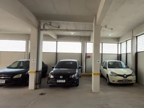 2 unidades de Cochera en Irigoyen Freyre al 2700