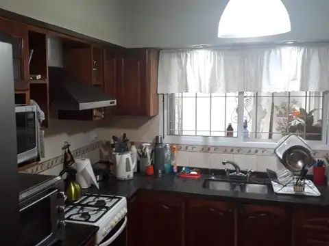 Depto Tipo Casa en Venta con 1 cochera