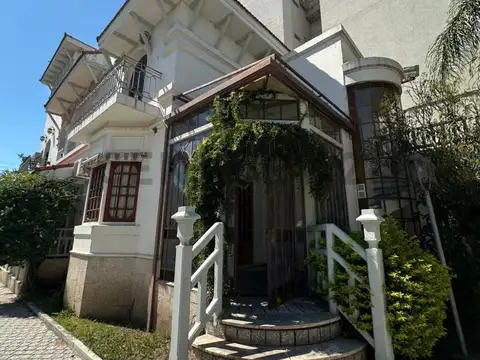 Se vende casa en Rafaela sobre avenida