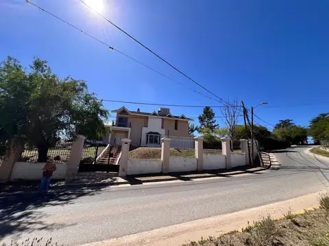 Casa en Venta en Villa Carlos Paz, USD 399.000