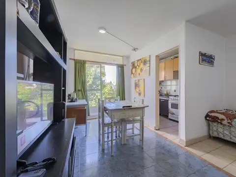 OPORTUNIDAD  VENTA DEPARTAMENTO DE UN DORMITORIO CON TERRAZA EXCLUSIVA