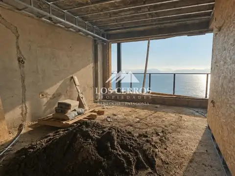 Departamento en venta en Barrio Belgrano, Bariloche - 2 ambientes con gran vista al lago y patio