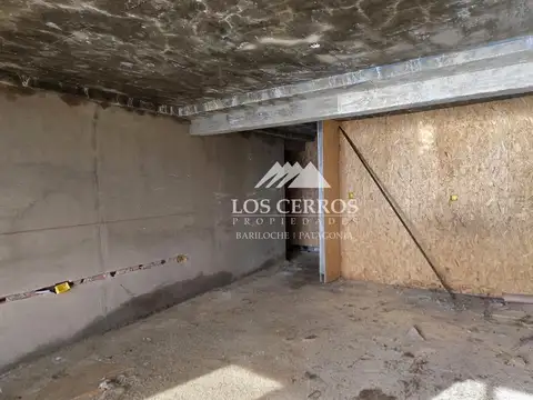 Departamento en venta en Barrio Belgrano, Bariloche - 2 ambientes con gran vista al lago y patio