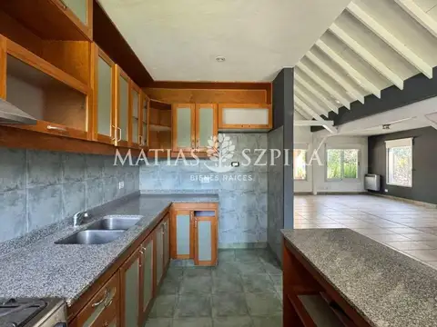 CASA EN VENTA EN HARAS MARIA ELENA