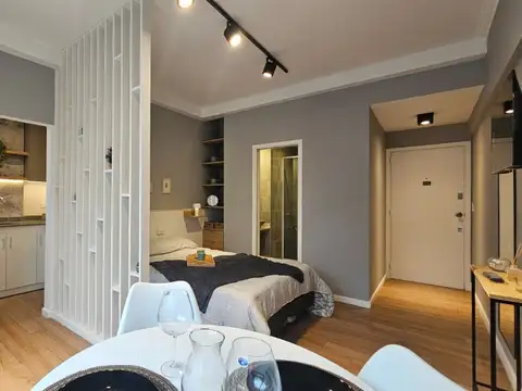 Belgrano 2200, Piso 8