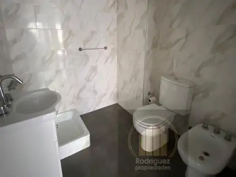 Departamento 3 ambientes con 2 baños