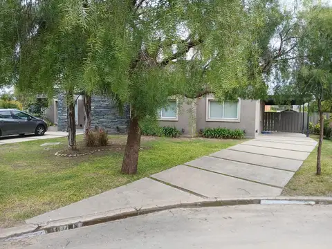 Casa en Alquiler de 3 dormitorios