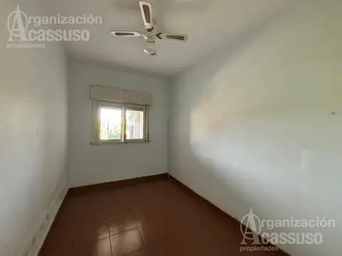 Depto Tipo Casa 3 ambientes con 1 baño
