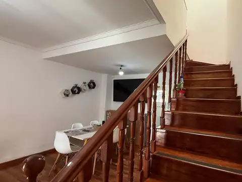 Depto Tipo Casa en Venta de 3 ambientes