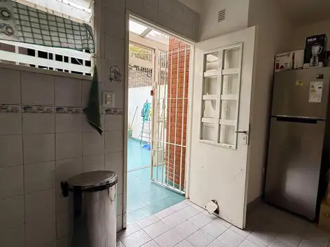 Depto Tipo Casa 3 ambientes con 2 baños