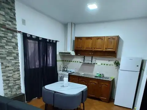 Depto Tipo Casa 2 ambientes con 1 baño
