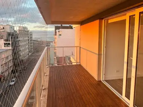 ALQUILER DEPARTAMENTO CON VISTA LATERAL AL MAR