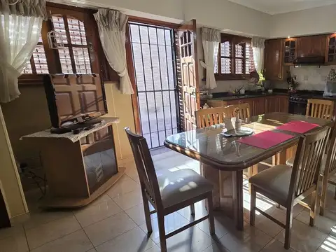 Casa en Venta en Lanus Oeste, USD 180.000