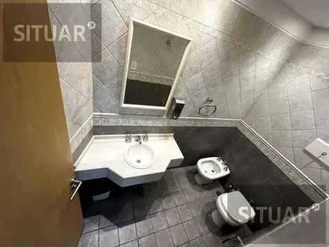 Venta Oficina en Puerto Madero con cochera y vista panorámica