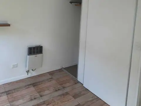 Departamento en Alquiler en Aparts del Pinazo, $ 1.100.000