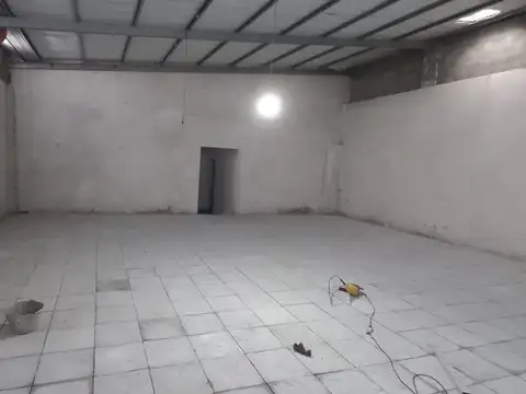 Galpon en Venta en Jose Leon Suarez, USD 300.000