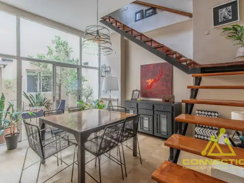 VENTA PH DE 4 AMBIENTES DUPLEX EN FLORES CON PILETA, TERRAZA Y PARRILLA