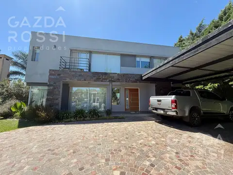 Hermosa casa en Los Naranjos