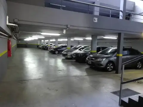 Cochera en Venta con acceso Horizontal