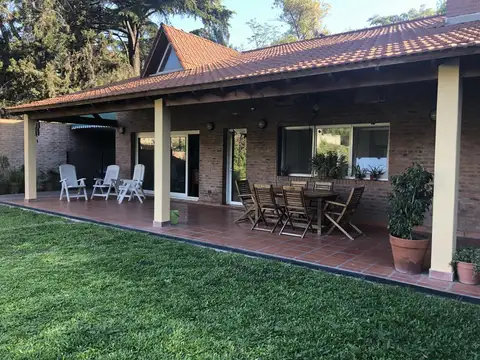 Casa - Barrio Parque Leloir