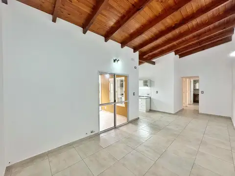 Departamento en Alquiler en Roldan, $ 650.000