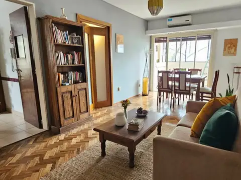VENTA DEPARTAMENTO dos dormitorios con balcón muy luminoso