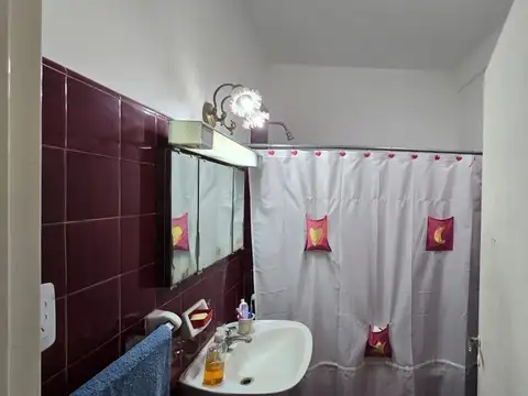 Departamento tres ambientes patio venta Ituzaingo permuta